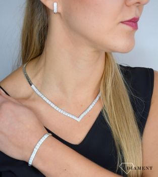 Komplet srebrny 925 drobne cyrkonie  💎 Komplet biżuterii wykonanej ze srebra próby 925 💎 Skład kompletu wyposażony jest w naszyjnik, bransoletkę i kolczyki, biżuteria ślubna (6).JPG