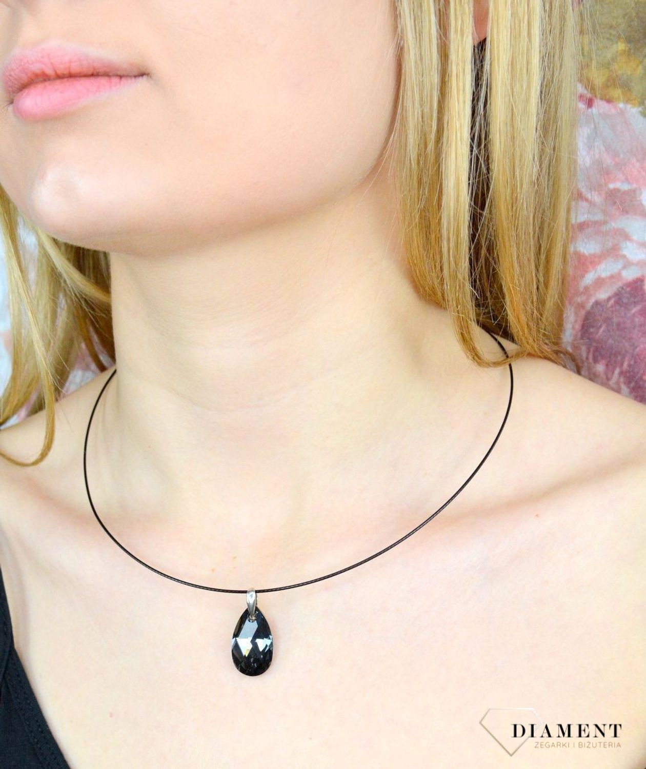 Srebrna zawieszka z Kryształem Swarovskiego  Czarna łezka  TSZ000004-14. Zawieszka z kryształem Swarovskiego czarno-szarym odcieniu. Kryształ Swarovskiego z elementem srebra próby 925..jpg