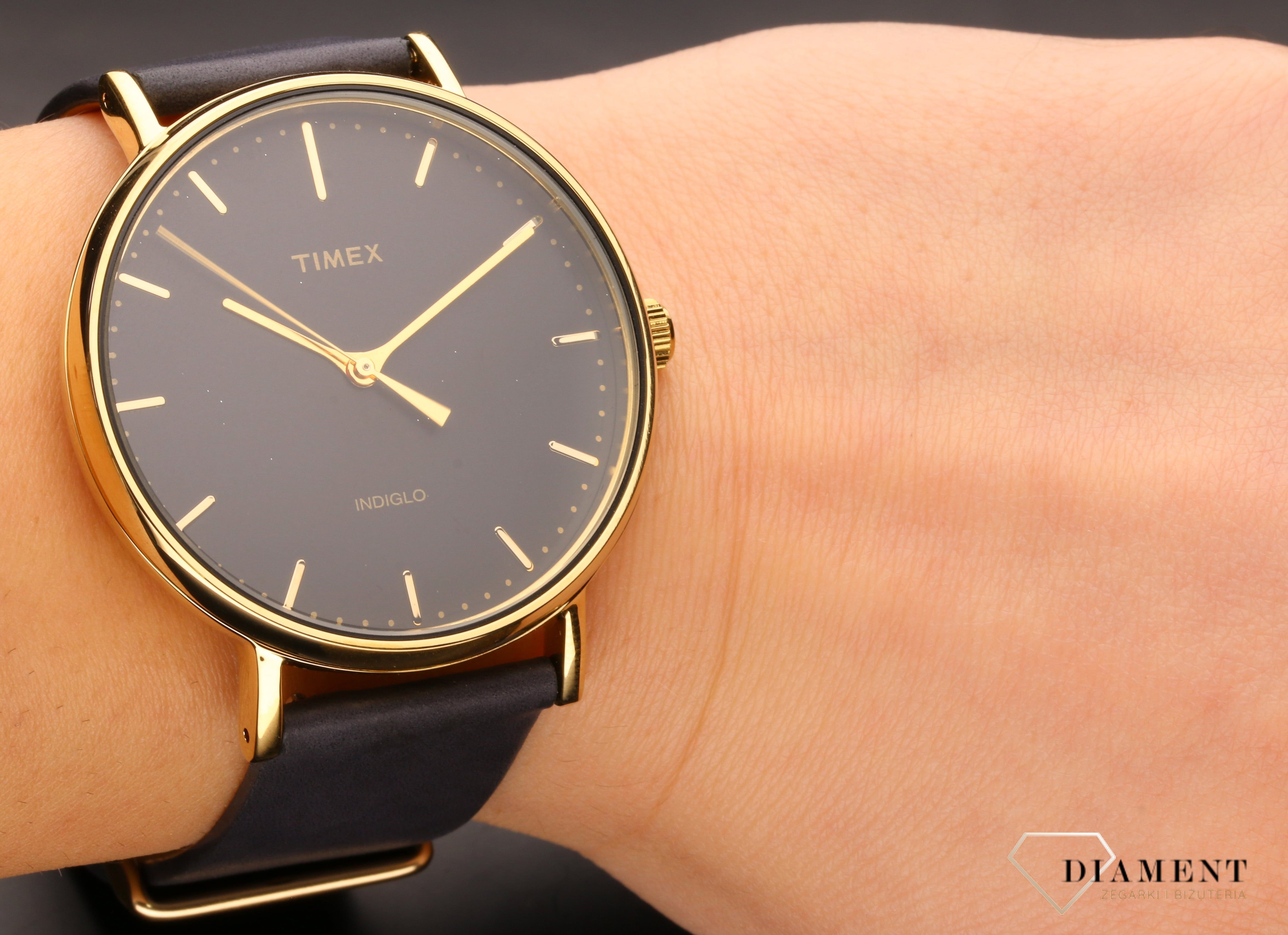 zegarek-meski-timex-timex-classic-with-indiglo-tw2r26000-TW2R26000--1.jpg