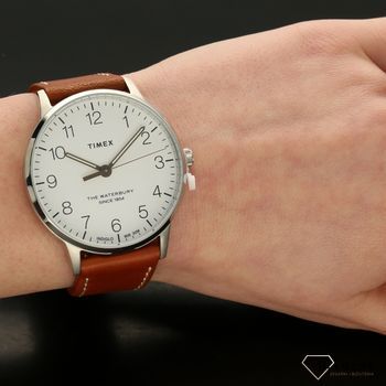 Zegarek męski na brązowym pasku z czytelną tarczą Timex The Waterbury TW2T27500 (5).jpg