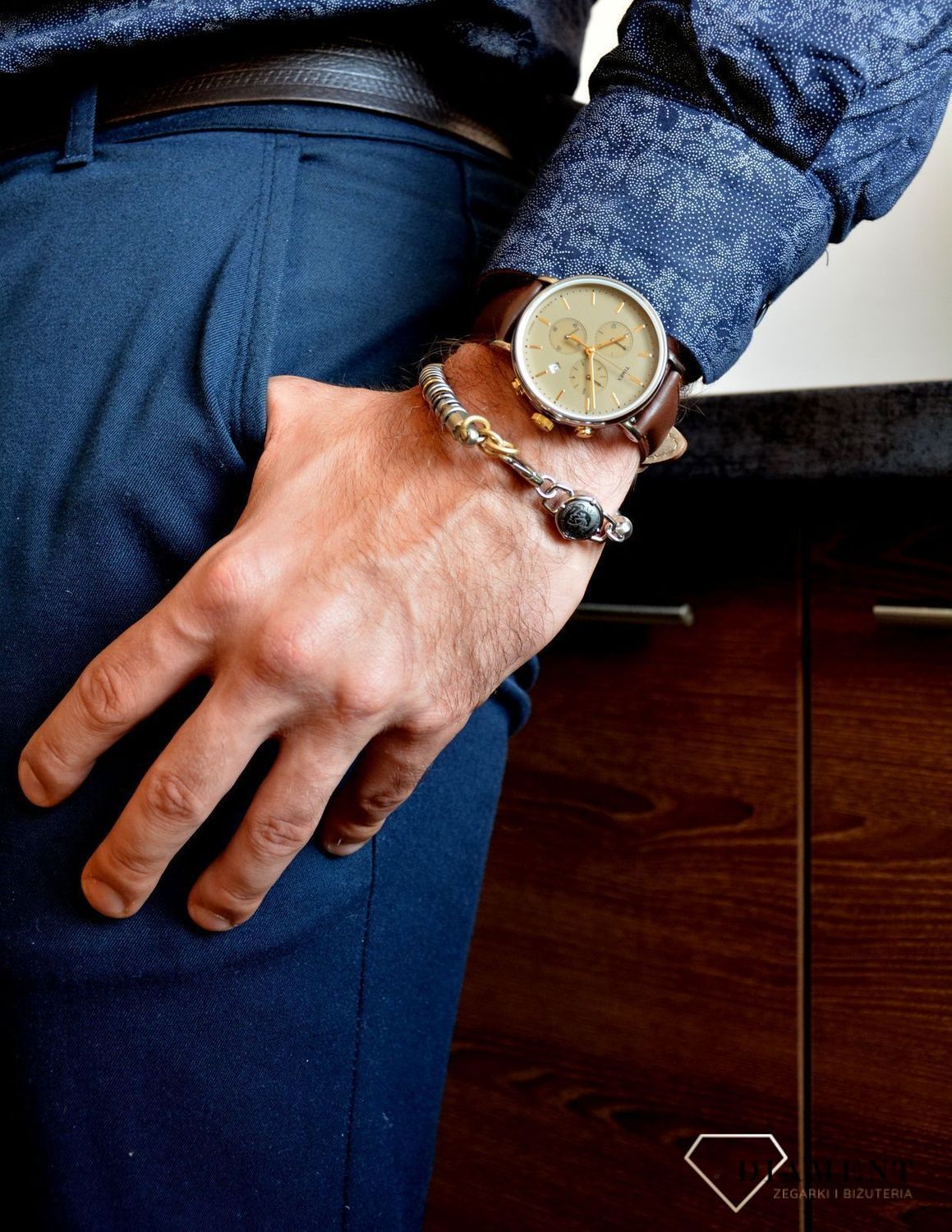 Zegarek męski na brązowym pasku Fairfield  TW2T67700.jpg