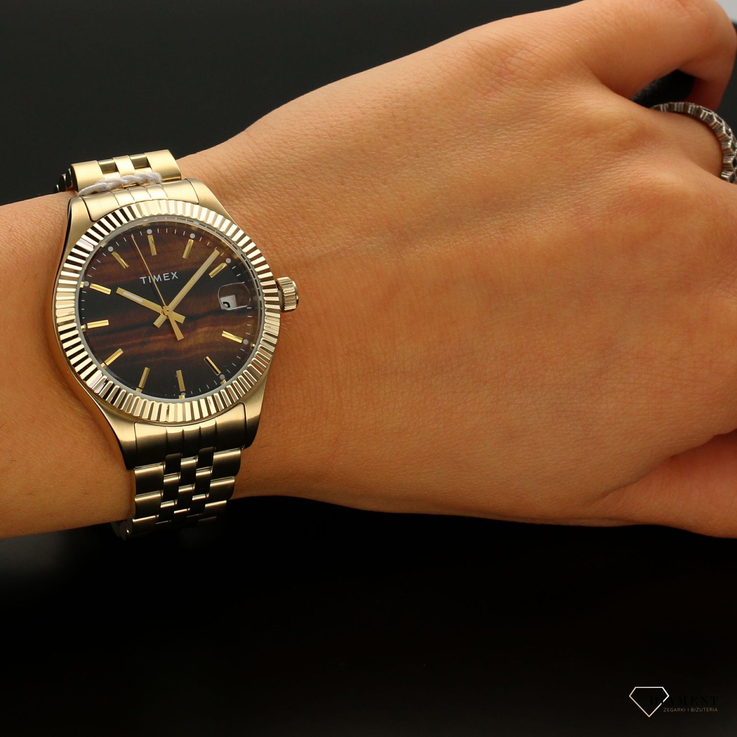 Złoty zegarek damski TW2T87100 (1).jpg