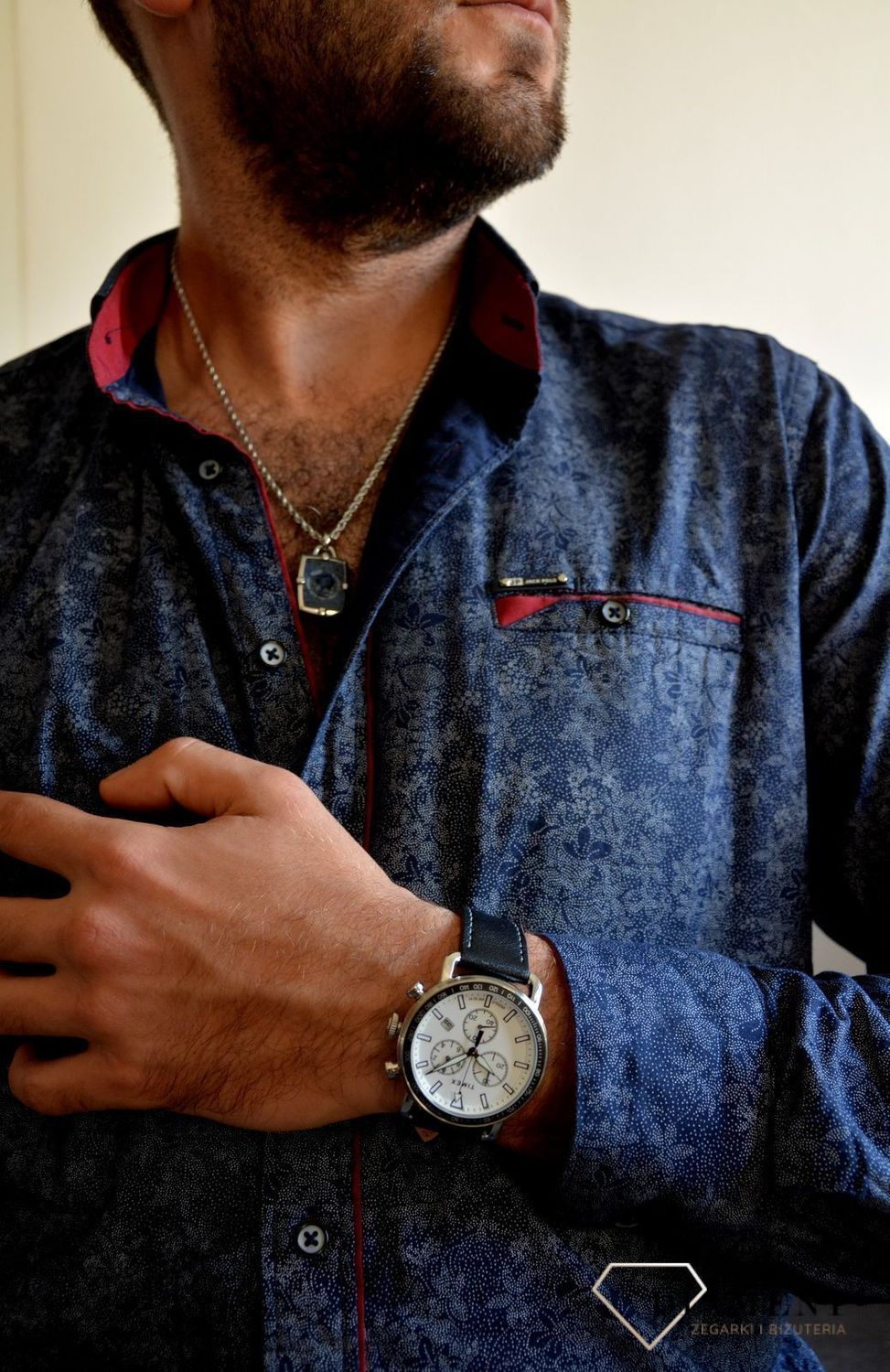 Zegarek męski Timexna paski z podświetleniem TW2U02200 (1).jpg