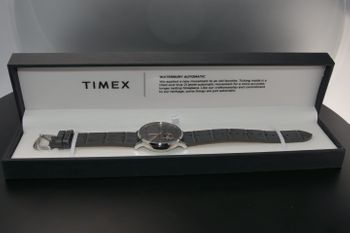 PUDEŁKO TIMEX AUTOMAT.JPG