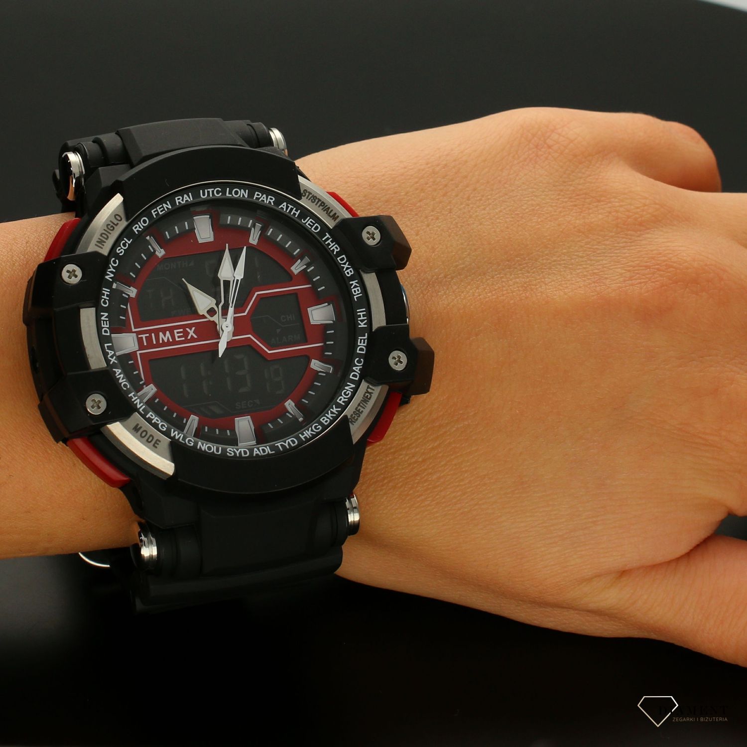 Sportowy zegarek męski TimexTW5M22700.1.jpg