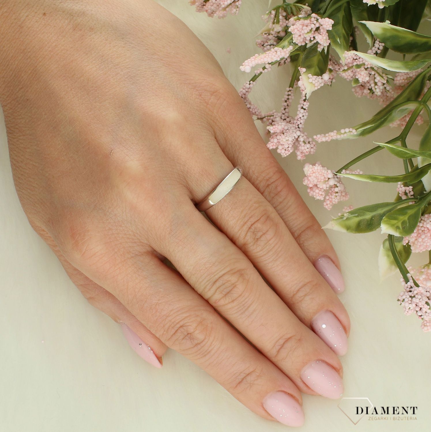 Pierścionek srebrny 925 z masą perłową rozmiar 10 TZPZ0001.jpg