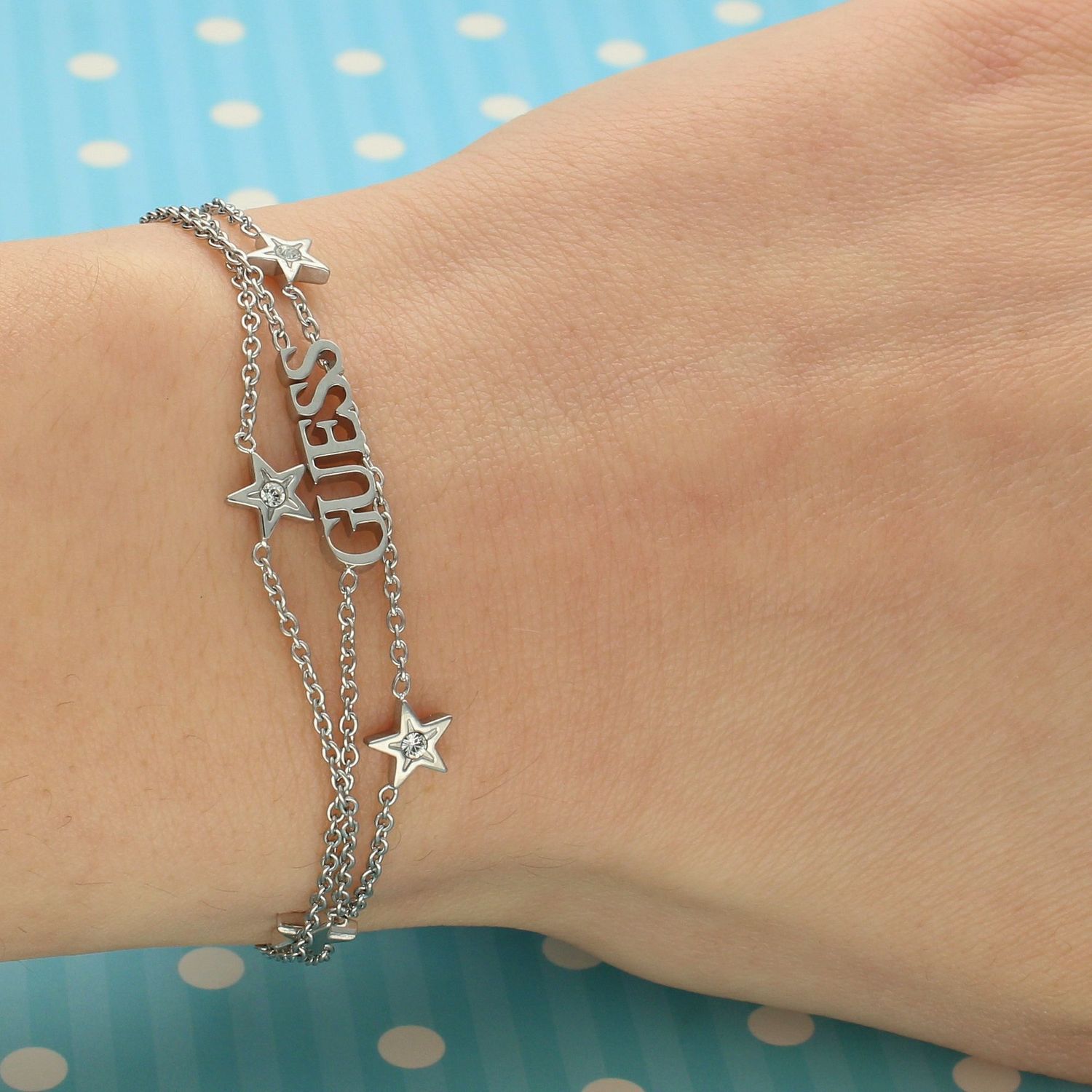 Bransoletka GUESS potrójny łańcuszek z gwiazdkami UBB70077-S.jpg