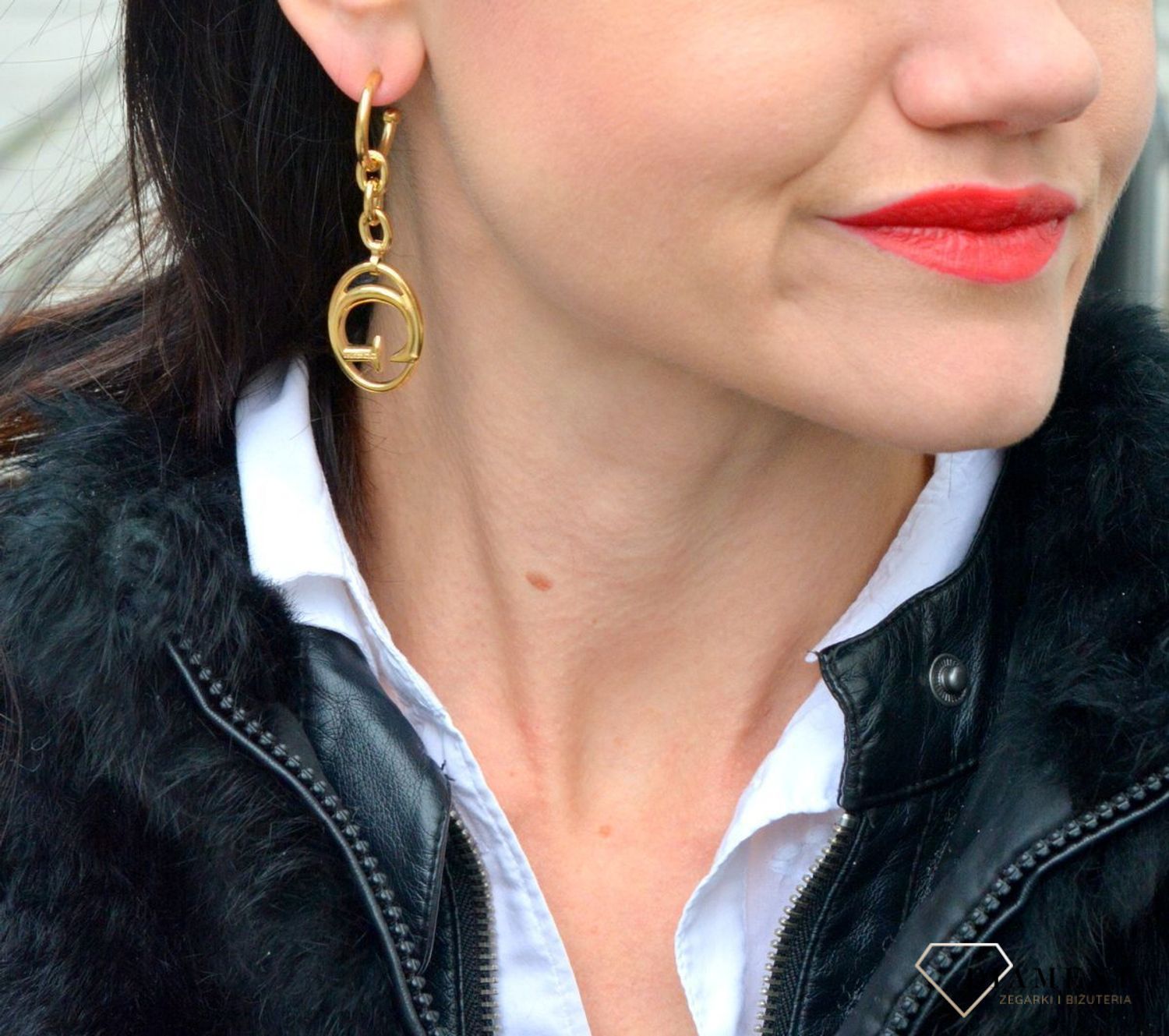 Kolczyki GUESS stalowe wiszące duże logo UBE01038JWYGTU.jpg