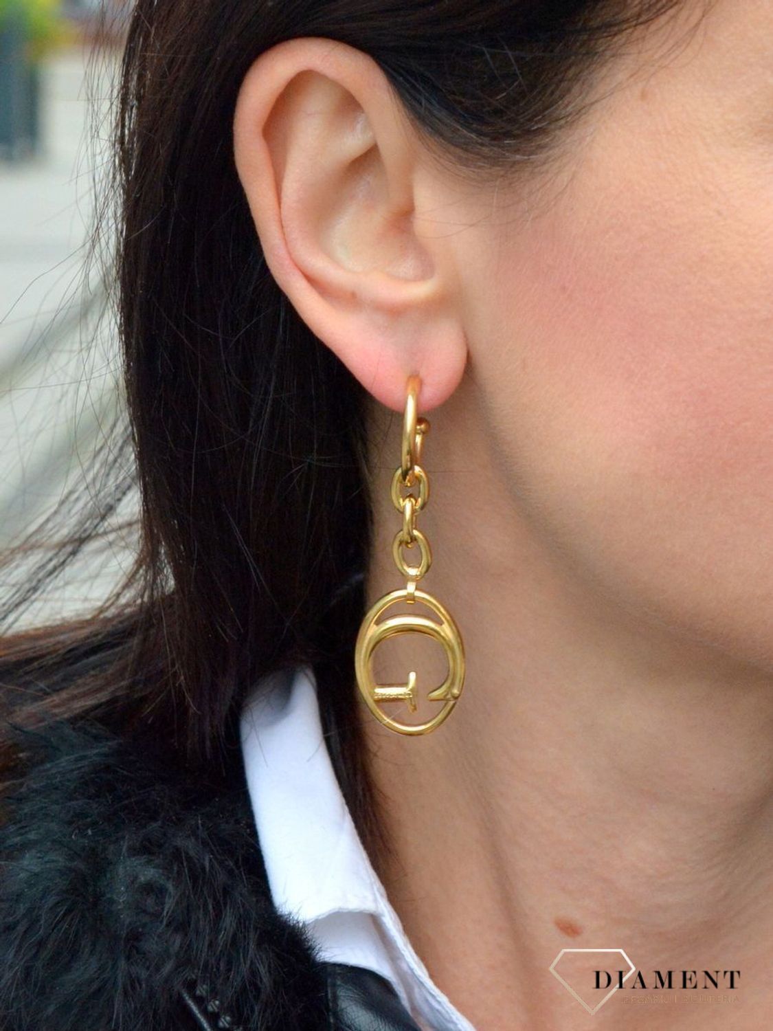 Kolczyki GUESS stalowe wiszące duże logo UBE01038JWYGTU.jpg