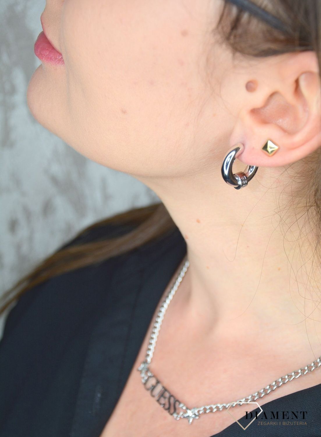 Kolczyki GUESS stalowe gładkie koło UBE70022.jpg