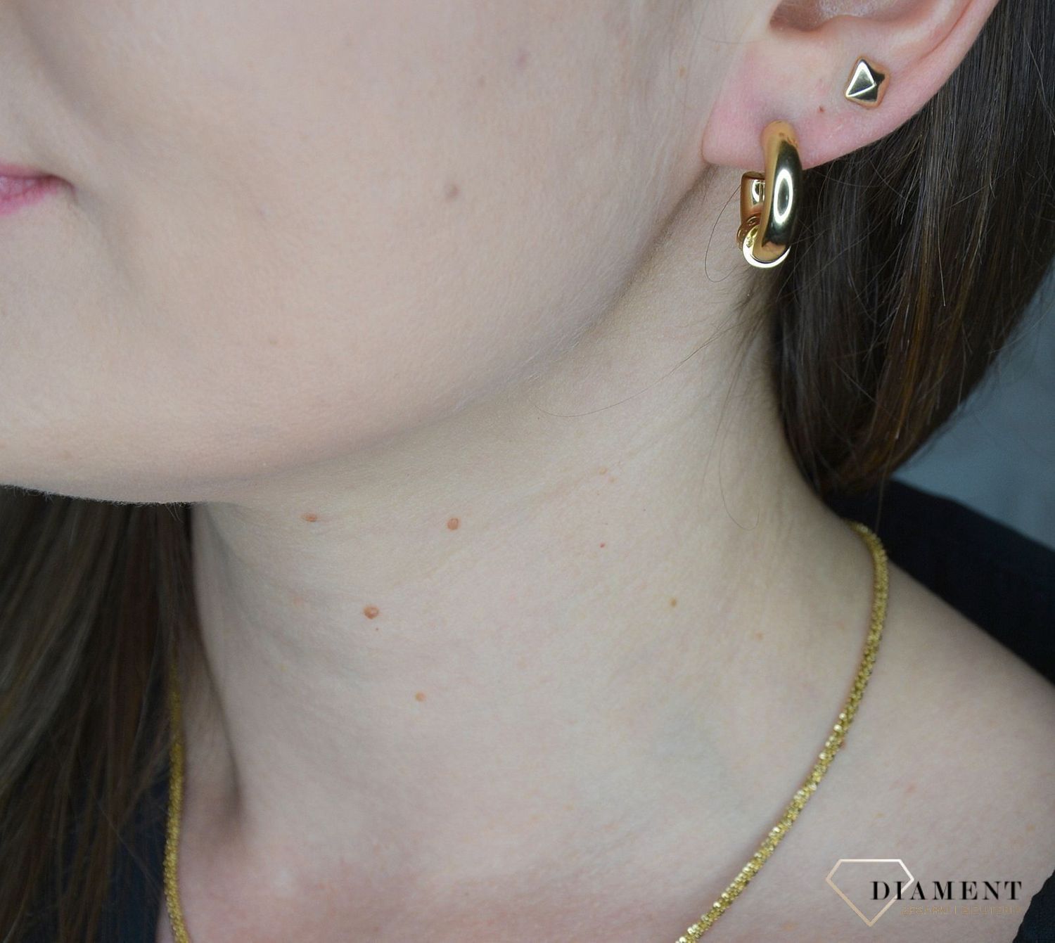 Kolczyki GUESS stalowe koła pozłacane UBE70023.jpg