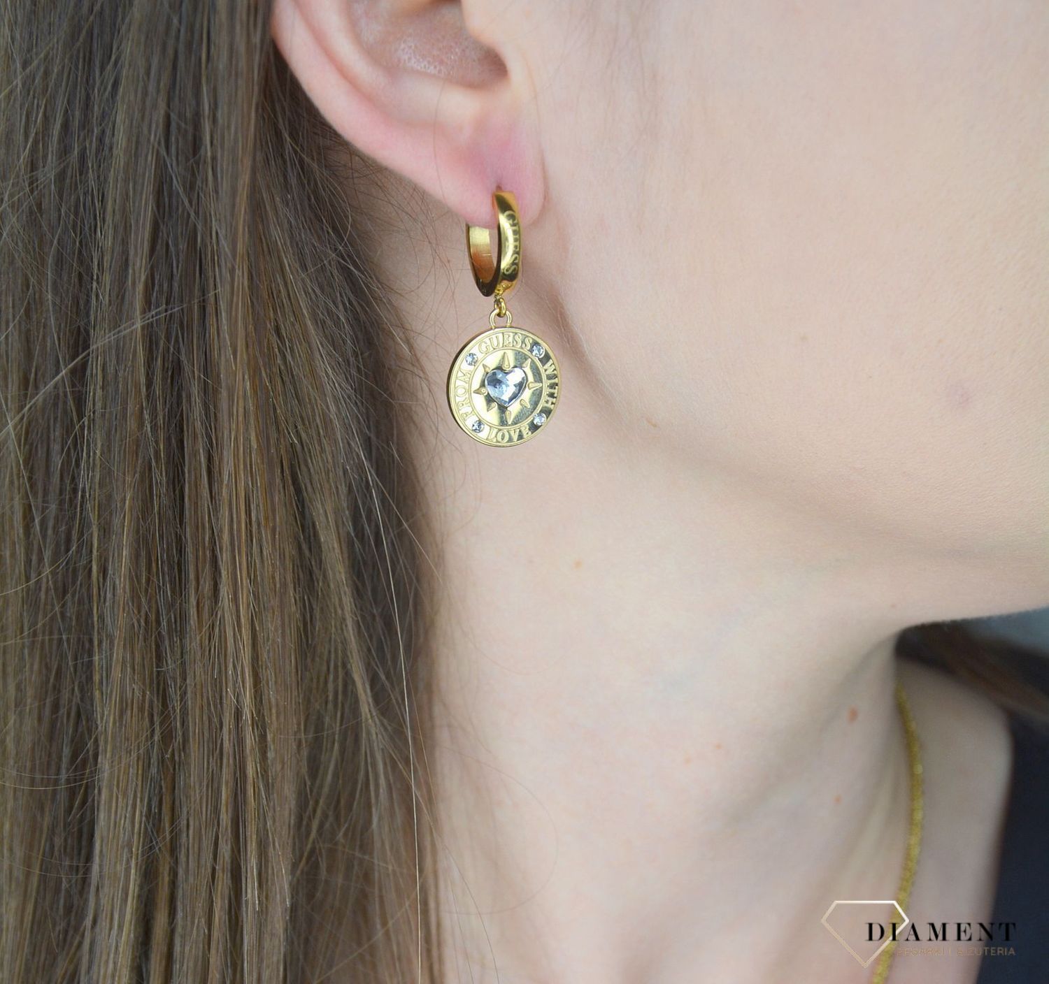 Kolczyki GUESS pozłacane koło z zawieszką UBE70027.jpg