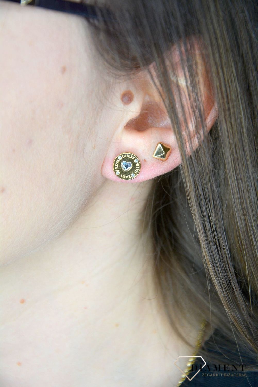 Kolczyki GGUESS pozłacane koło z sercem UBE70037.jpg