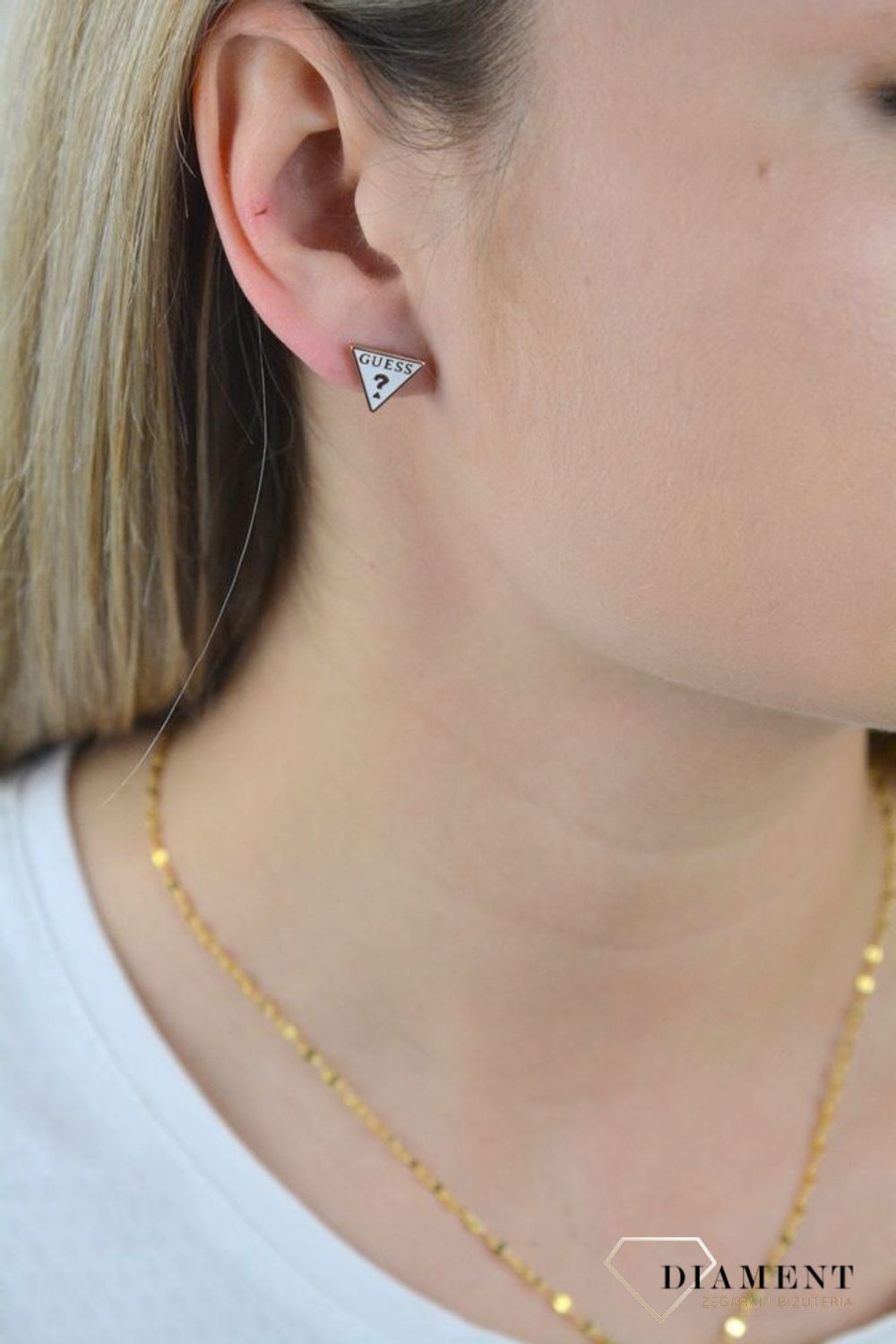 Kolczyki GUESS pozłacane trójkąty UBE70124.jpg