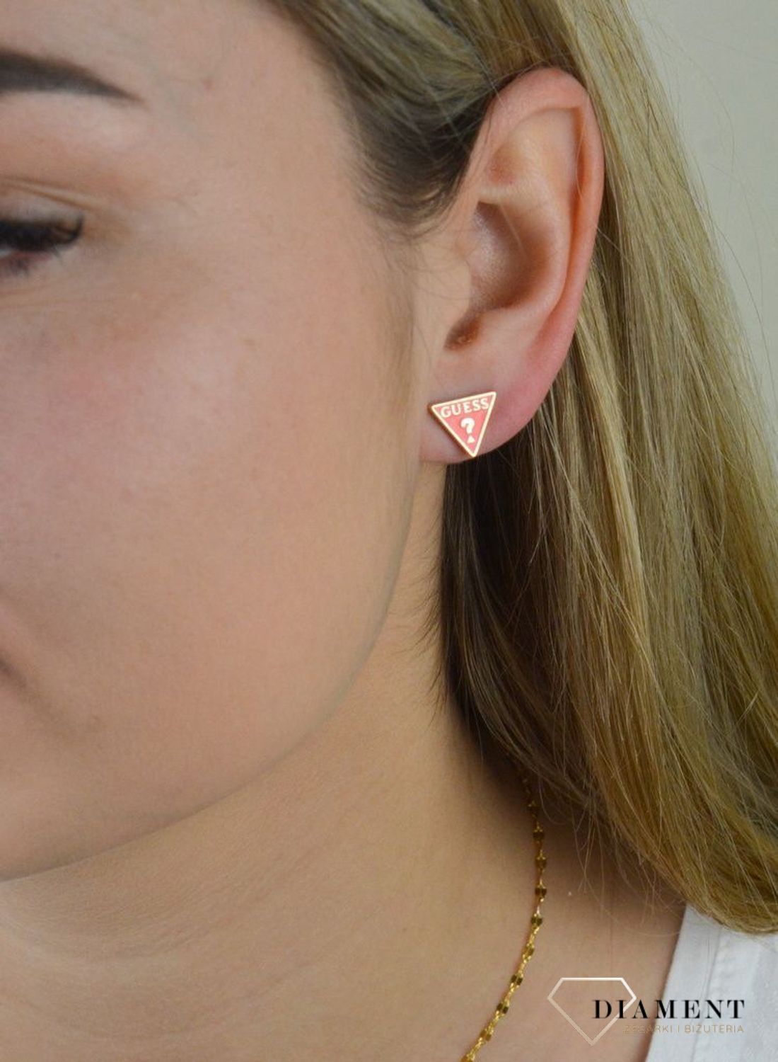 Kolczyki GUESS trójkąty różowe UBE70125.jpg
