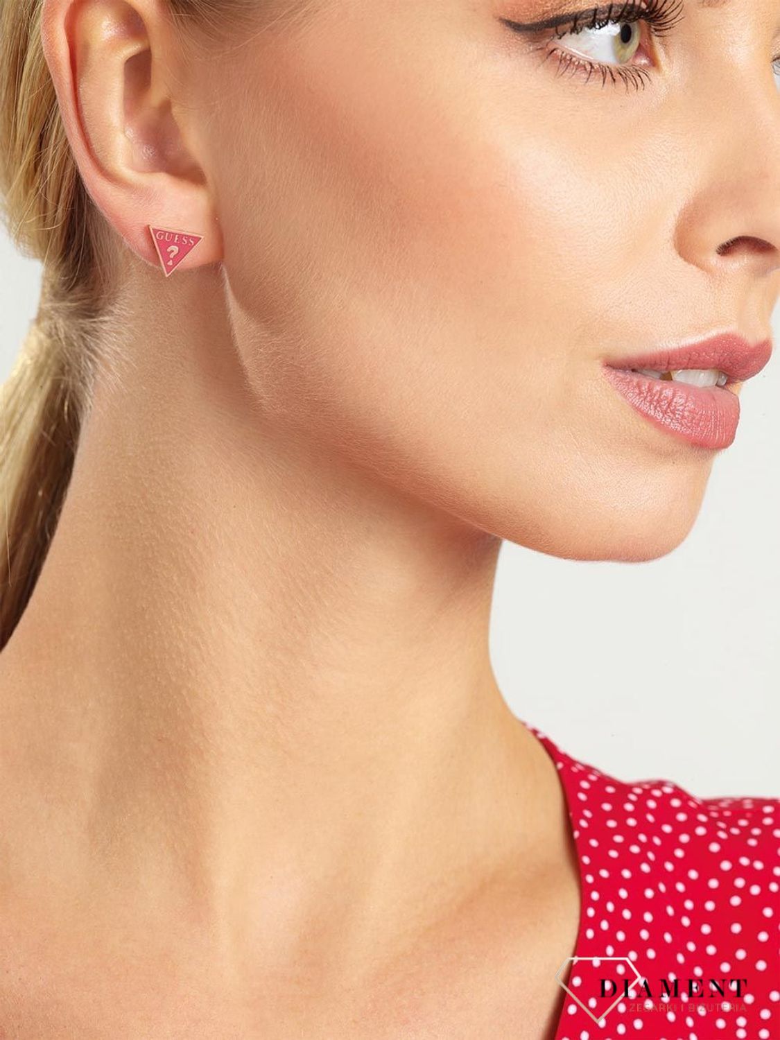 Kolczyki GUESS trójkąty różowe UBE70125.jpg