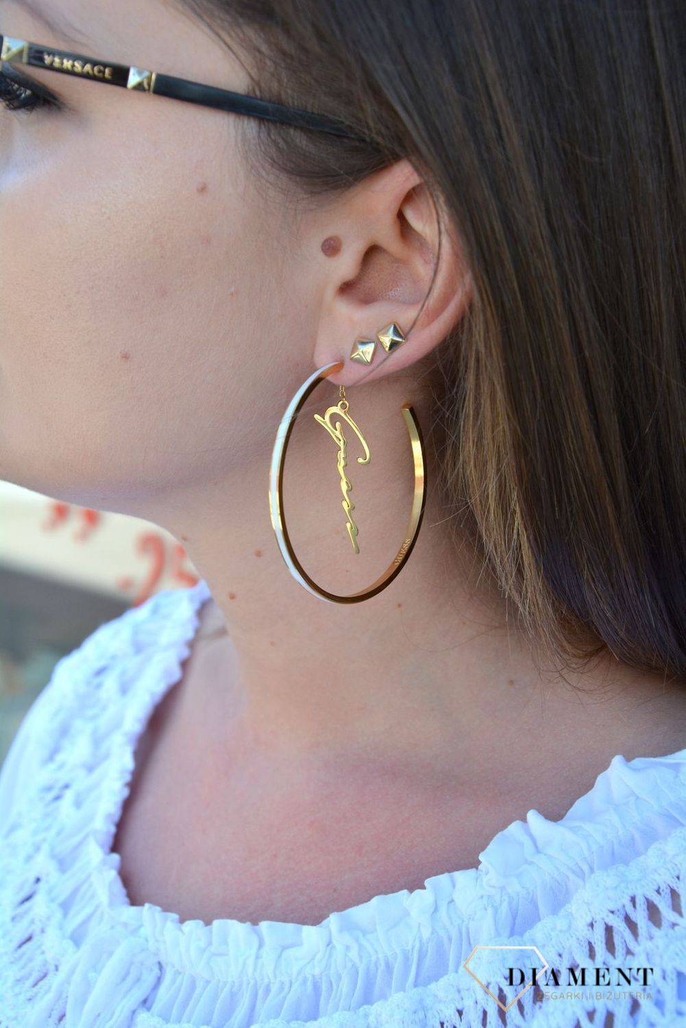 Kolczyki GUESS stalowe pozłacane duże koła z napisem Guess UBE70206.jpg