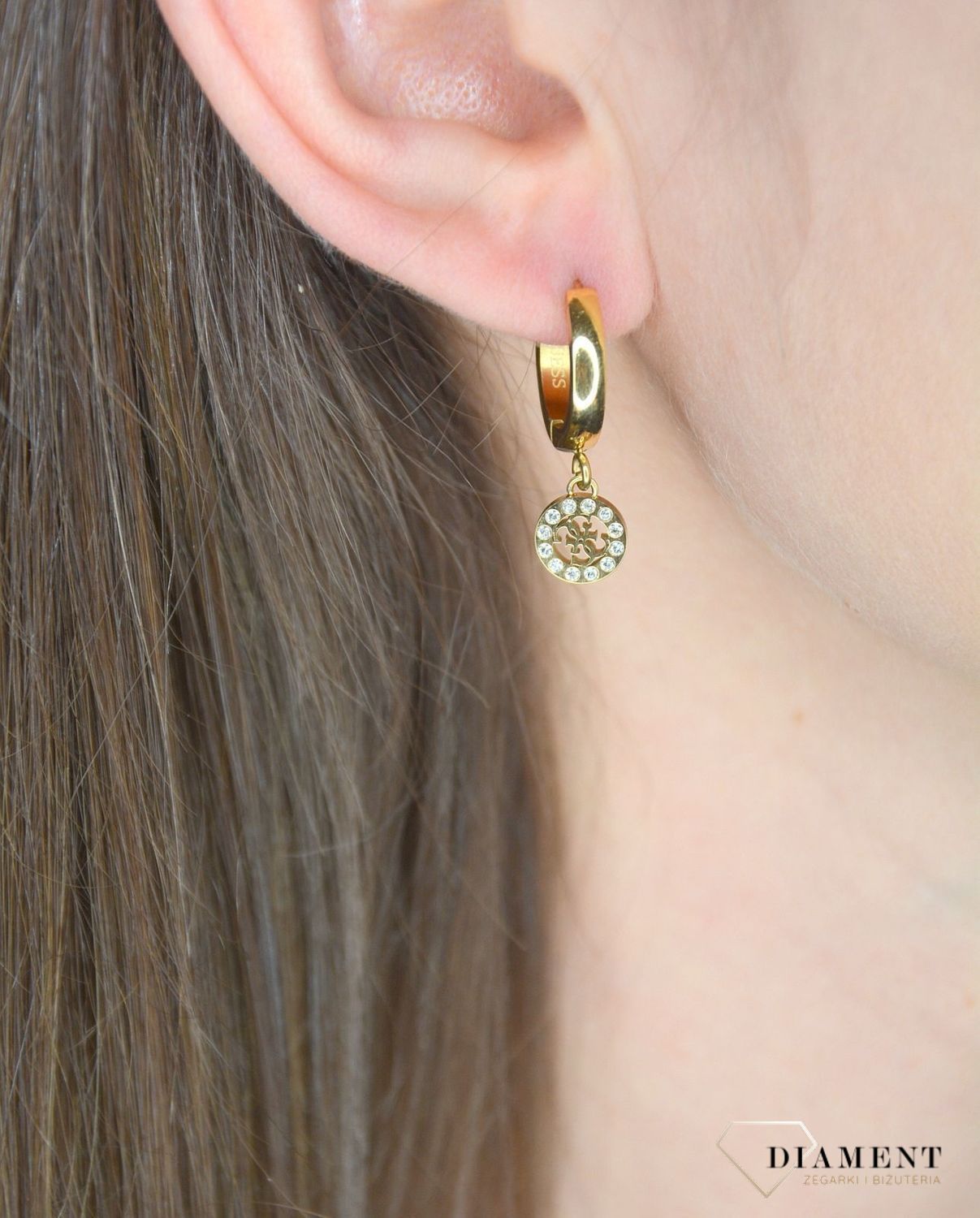 Kolczyki GUESS pozłacane stalowe koła z zawieszką UBE79043.jpg