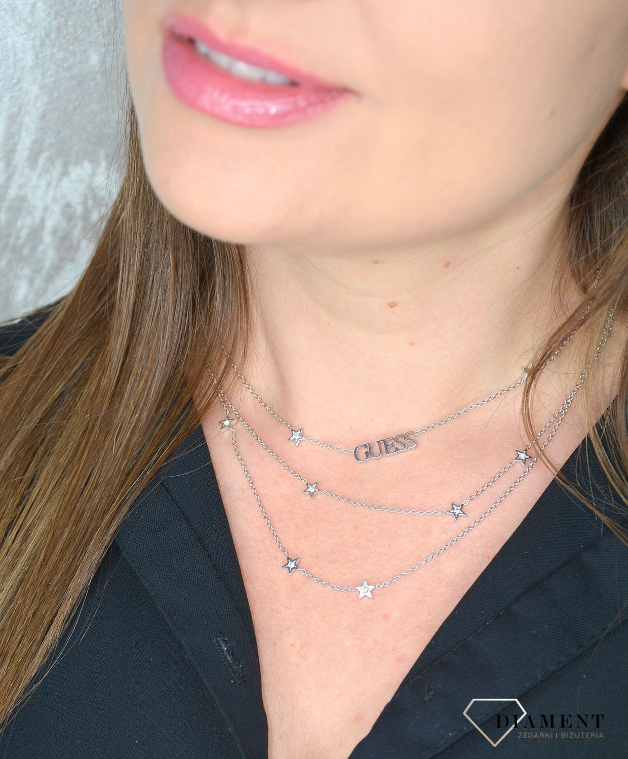 Naszyjnik GUESS stalowy potrójny z gwiazdkami UBN70065.jpg