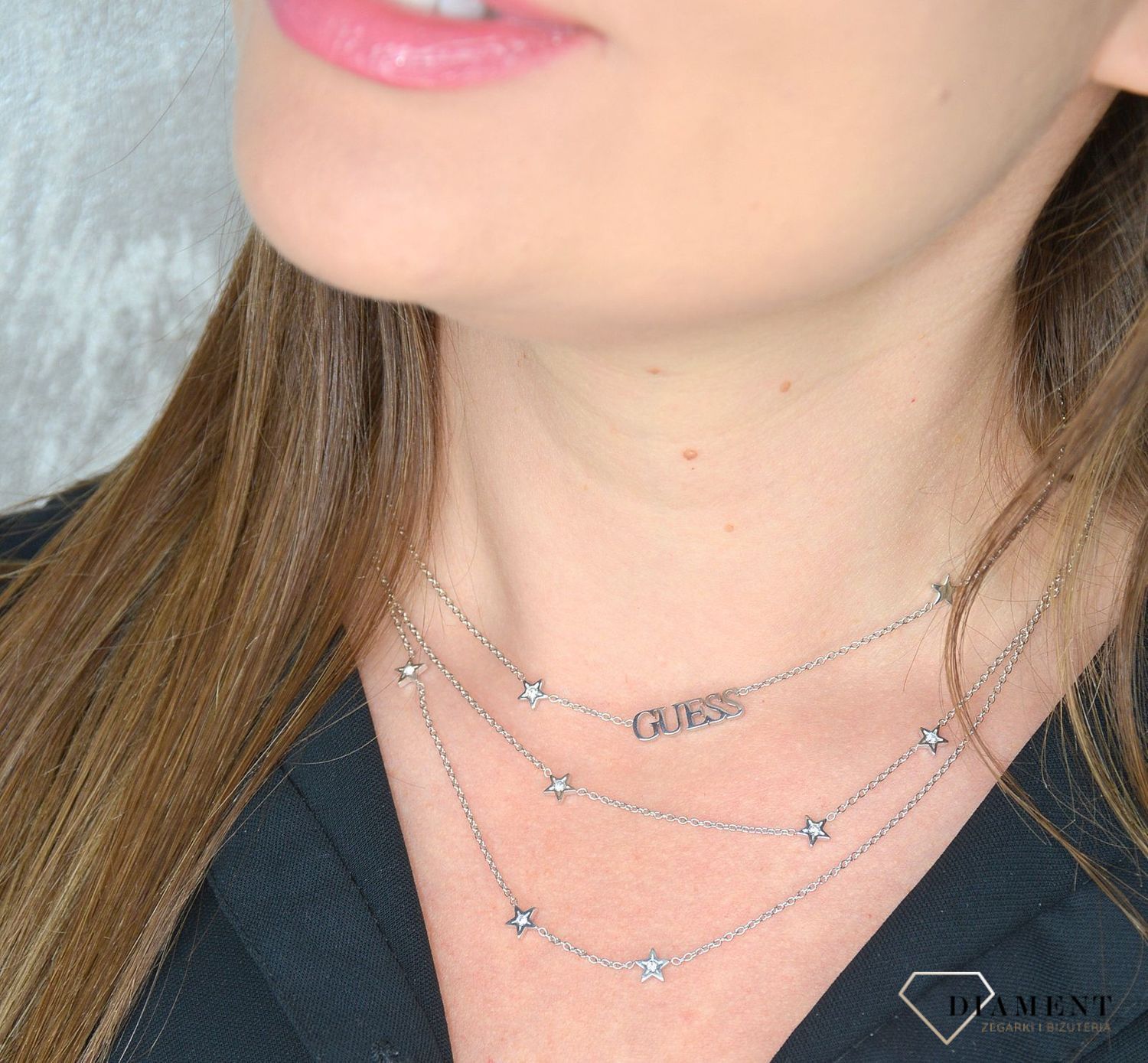 Naszyjnik GUESS stalowy potrójny z gwiazdkami UBN70065.jpg