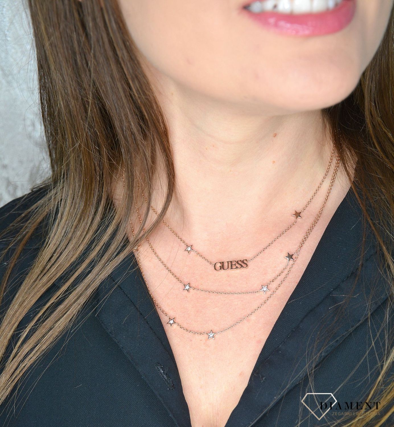 Naszyjnik GUESS pozłacany potrójny łańcuszek różowe złoto UBN70067.jpg