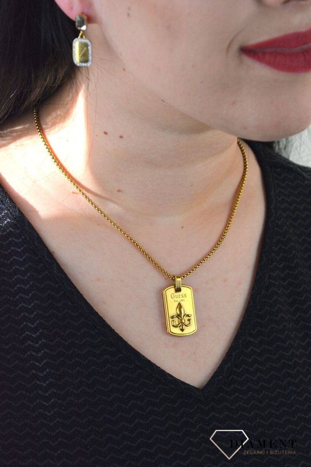Naszyjnik GUESS męski nieśmiertelnik pozłacany z możliwością graweru, biżuteria męska wykonany ze stali. Naszyjnik to wyjątkowy gadżet dla każdego mężczyzny, (2).jpg