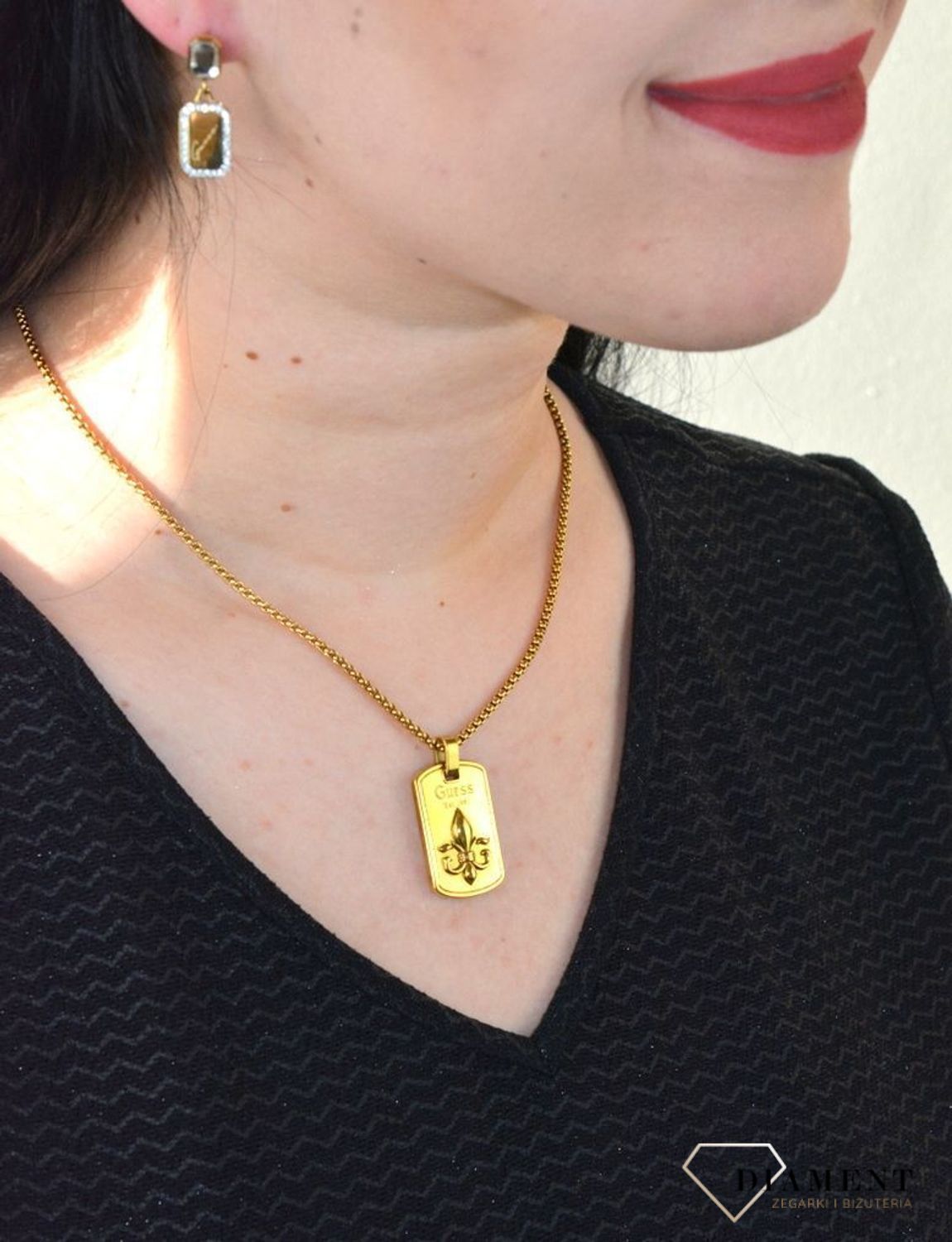 Naszyjnik GUESS męski nieśmiertelnik pozłacany z możliwością graweru, biżuteria męska wykonany ze stali. Naszyjnik to wyjątkowy gadżet dla każdego mężczyzny, (2).jpg