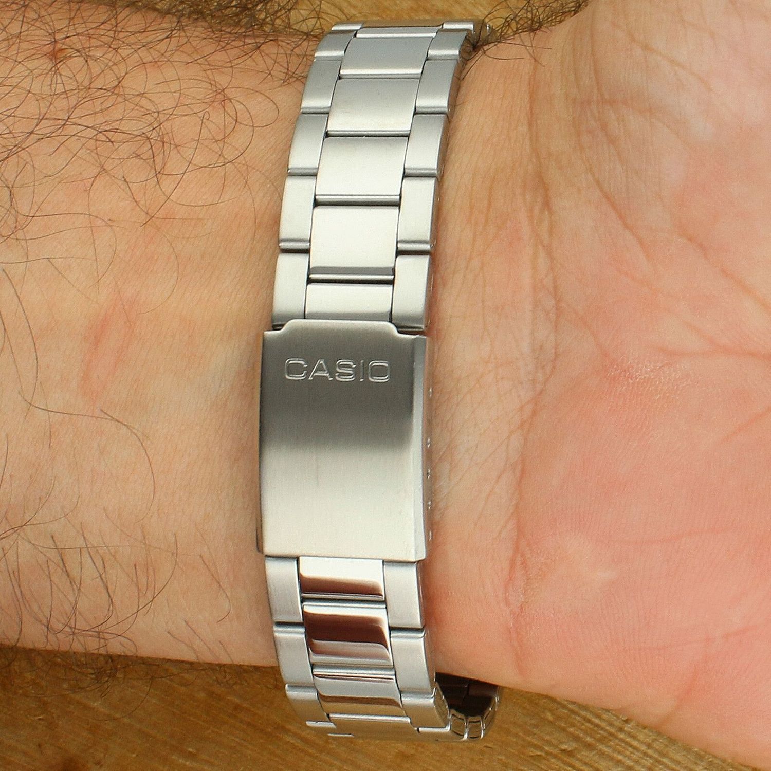 Zegarek Casio UTP-1302PD-3A1VEF srebrny.jpg