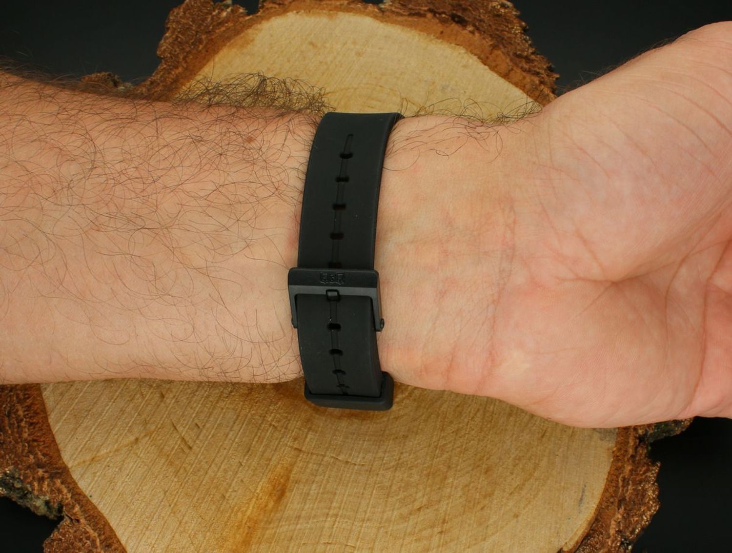 Zegarek męski QQ V13A-001V sportowy, wodoodporny 100M.png