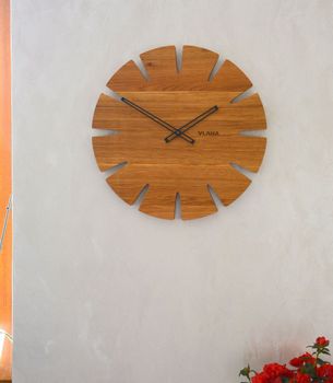 Zegar ścienny Vlaha VCT1032 - Z litego drewna dębowego✓ zegary ścienne w sklepie z zegarami Zegarki-Diament.pl ✓ Autoryzowany sklep (3).JPG