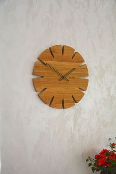 Zegar ścienny Vlaha VCT1032 - Z litego drewna dębowego✓ zegary ścienne w sklepie z zegarami Zegarki-Diament.pl ✓ Autoryzowany sklep (5).JPG