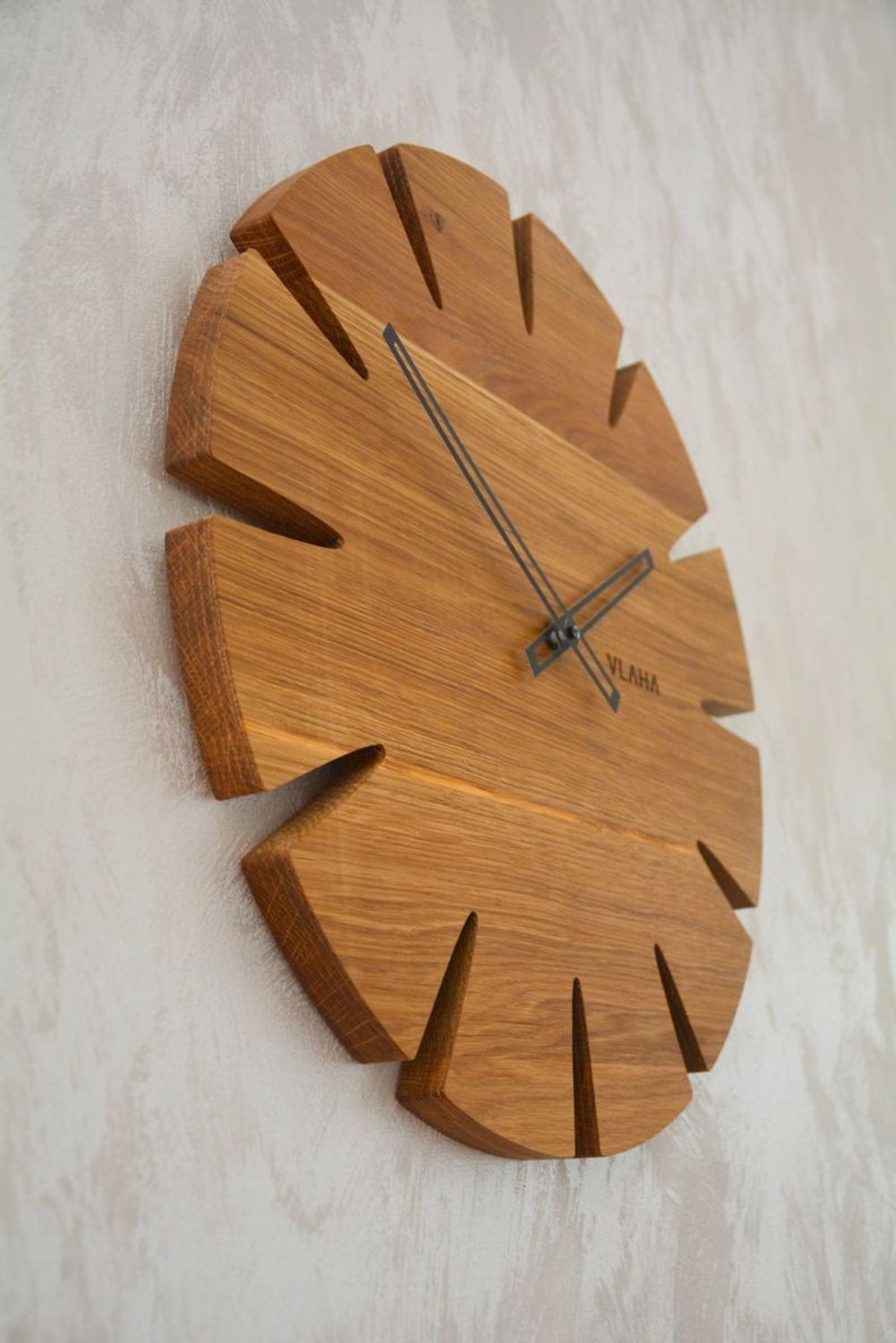 zegar z litego drewna dębowy VCT1032.jpg