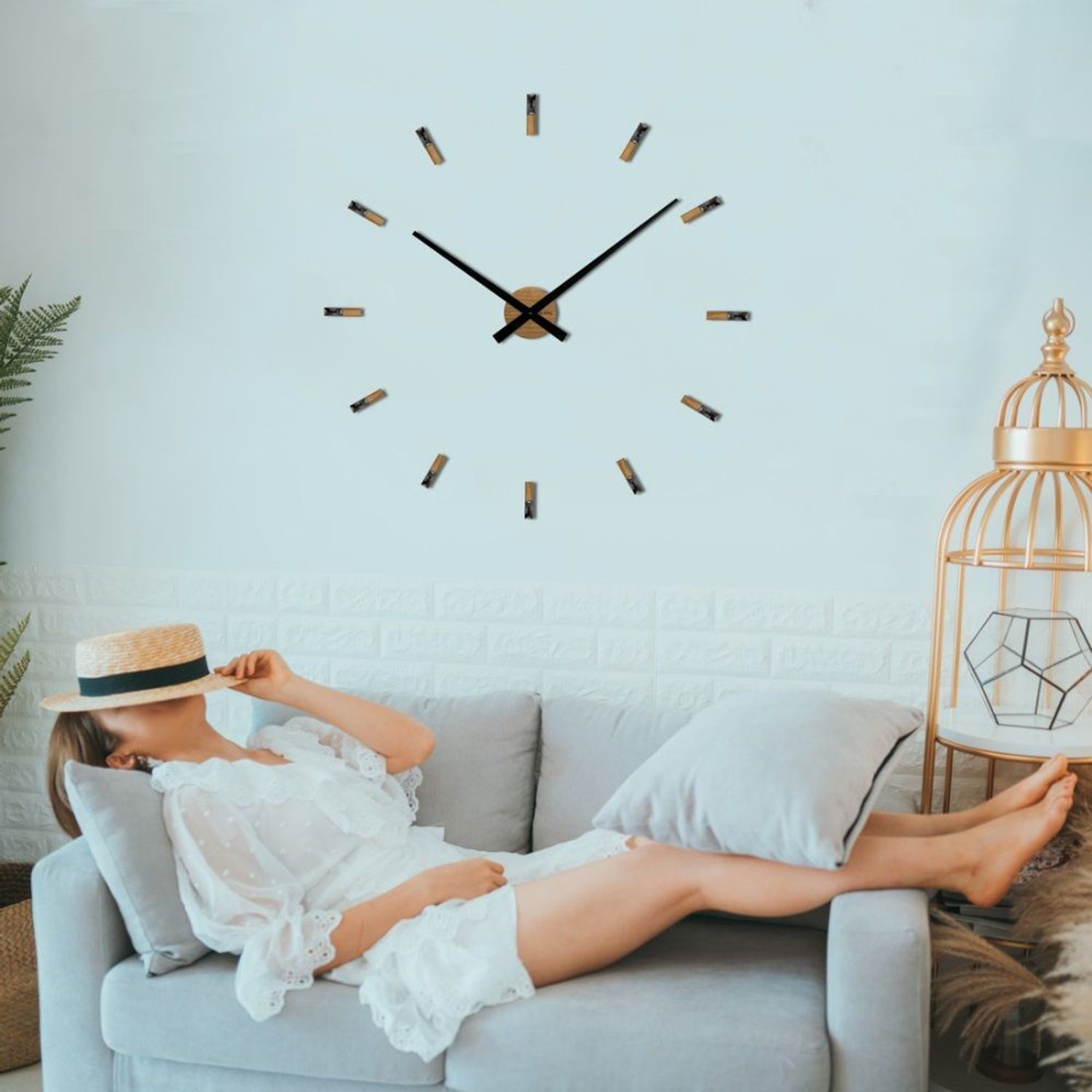 Zegar ścienny naklejany LAVVU VCT1043.jpg