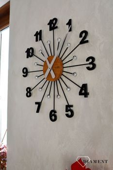 Zegar na ścianę LAVVU Design VCT1081. Zegar ścienny jest wykonany w Czechach z drewna dębowego. Zegar na ścianę w nowoczesnym stylu (4).JPG