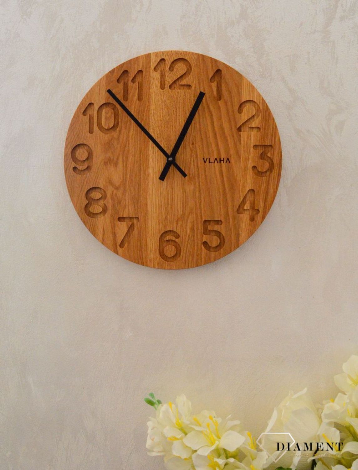 Zegar ścienny drewniany Vlaha VCT1125 Z litego drewna dębowego.jpg