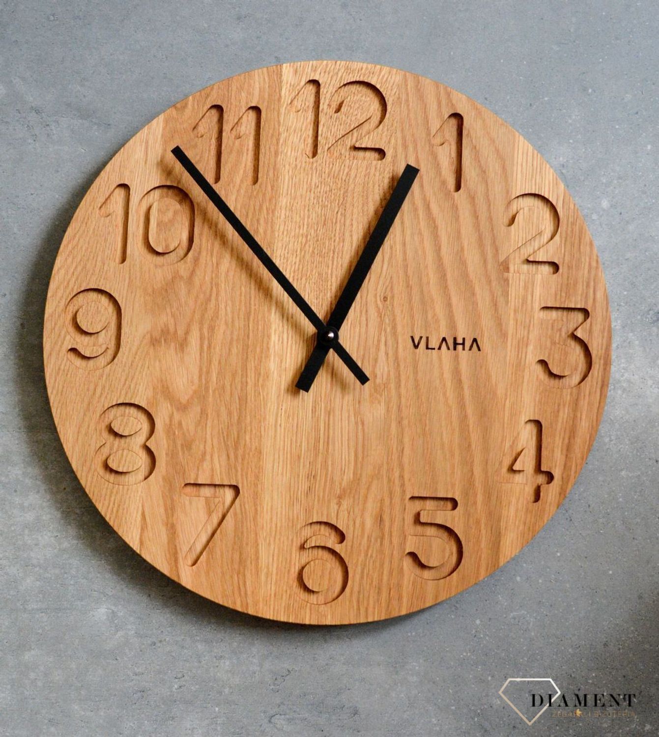 Zegar ścienny drewniany Vlaha VCT1125 Z litego drewna dębowego.jpg