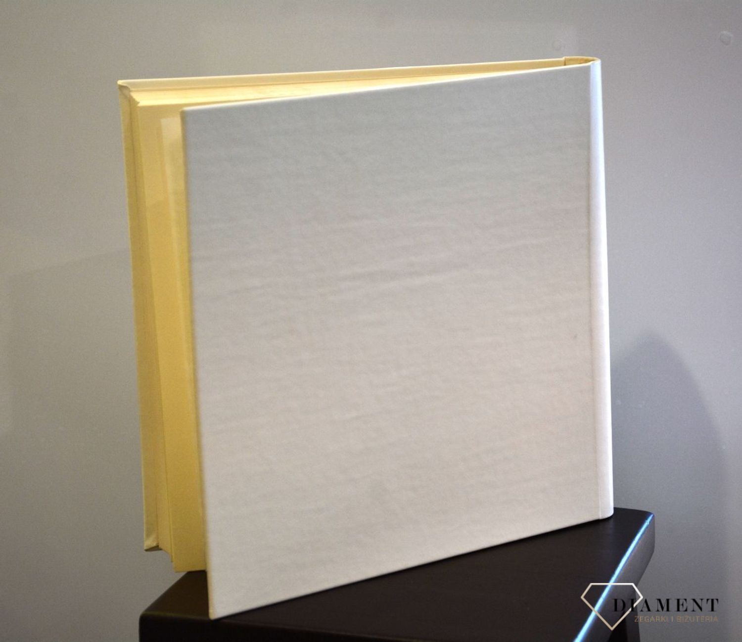 Album do zdjęć pamiątka Pierwszej Komunii Świętej (1).JPG