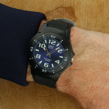 Zegarek męski Q&Q VP58-003 - zegarek sportowy młodzieżowy 100M lekki czarny black.jpg