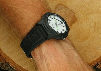 Zegarek dla chłopca Sport QQ VP84-001 bok.jpg