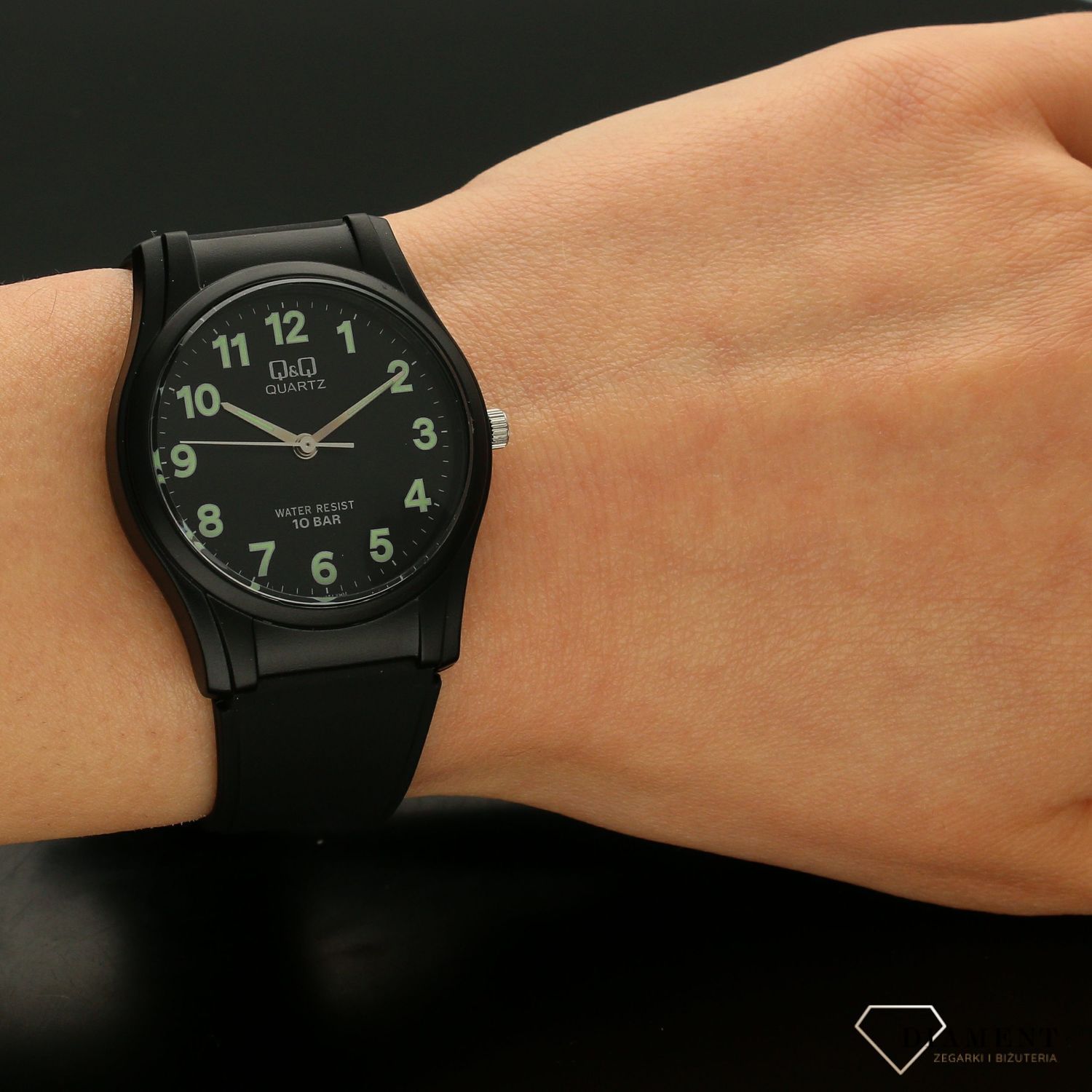 Zegarek dla dziecka z czytelnymi cyframi QQ VQ02-004 (1).jpg