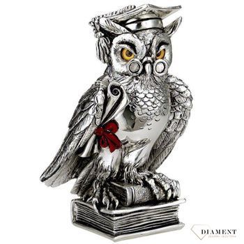 Posrebrzana figurka Sowa Mądra Głowa dla absolwenta VR17015 Statuetka sowy w birecie trzymającej dyplom. Figurka Sowy absolwentki stanowi idealny upominek z okazji ukończenia szkoły, zdania matury, ukończenia studiów itd..jpg