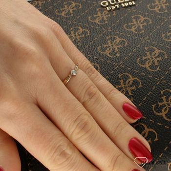 Pierścionek złoty DIAMENT żółte złoto i białe, jeden diament W-181.jpg