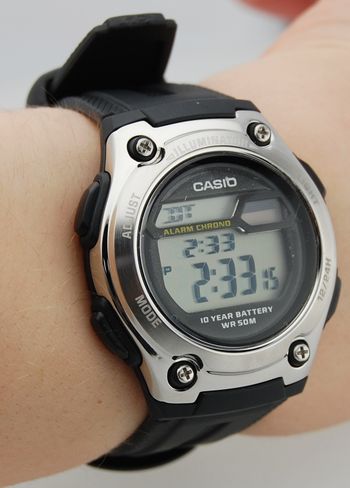 zegarek-dzieciecy-casio-casio-sport-w-211-1aves-W-211-1AVES--8.JPG