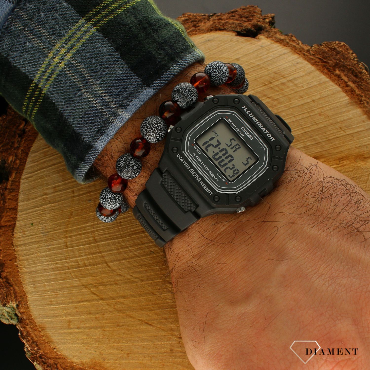 Zegarek męski Casio W-218H-8AVEF. Męski zegarek sportowy. Zegarek sportowy męski Casio. Męski zegarek Casio. Zegarek z wyświetlaczem. Zegarek sportowy Casio idealny na prezent dla mężczyzny..jpg