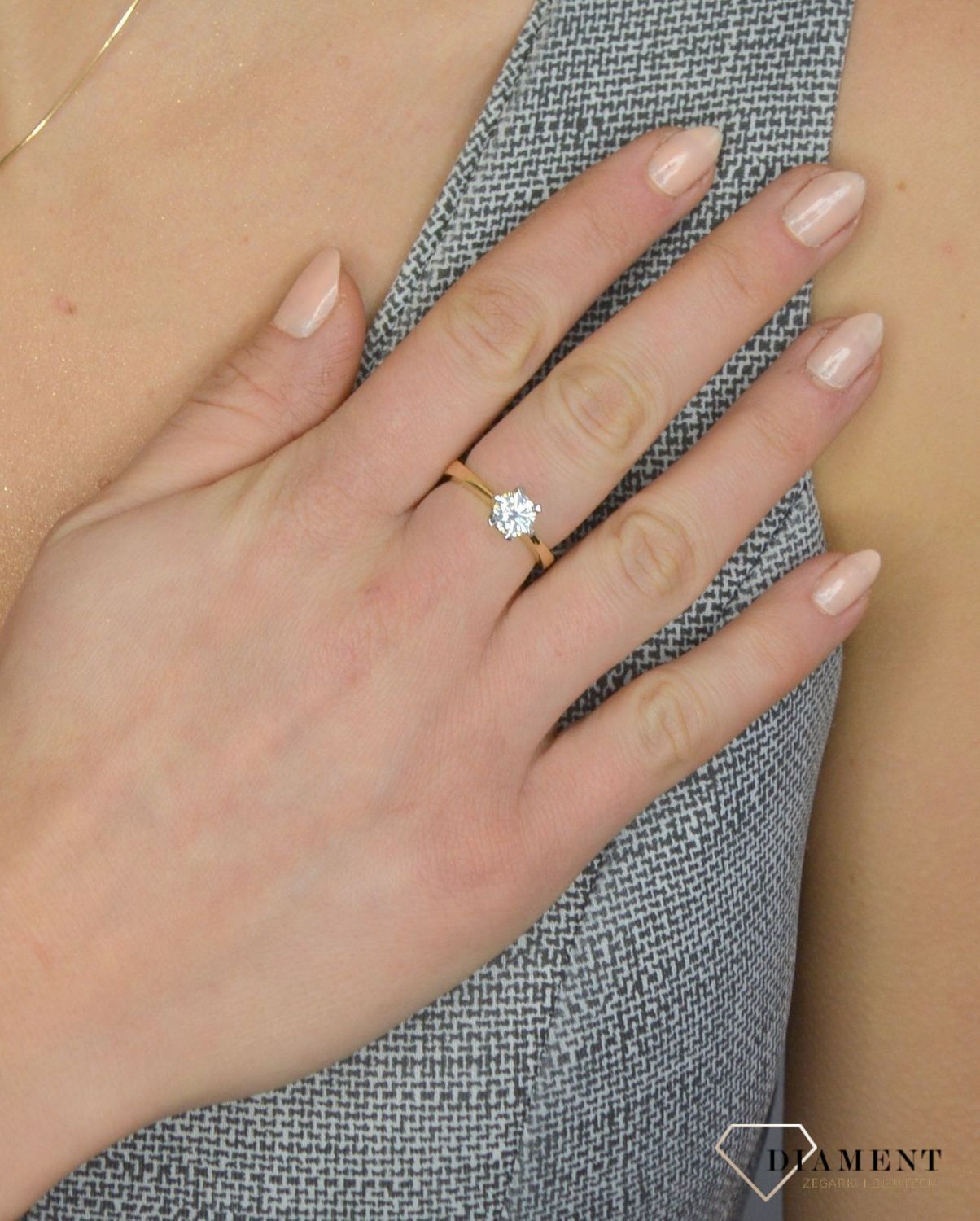 Pierścionek z żółtego złota z brylantem 0,20ct Klasyka W220 próba 585 MARKO.jpg