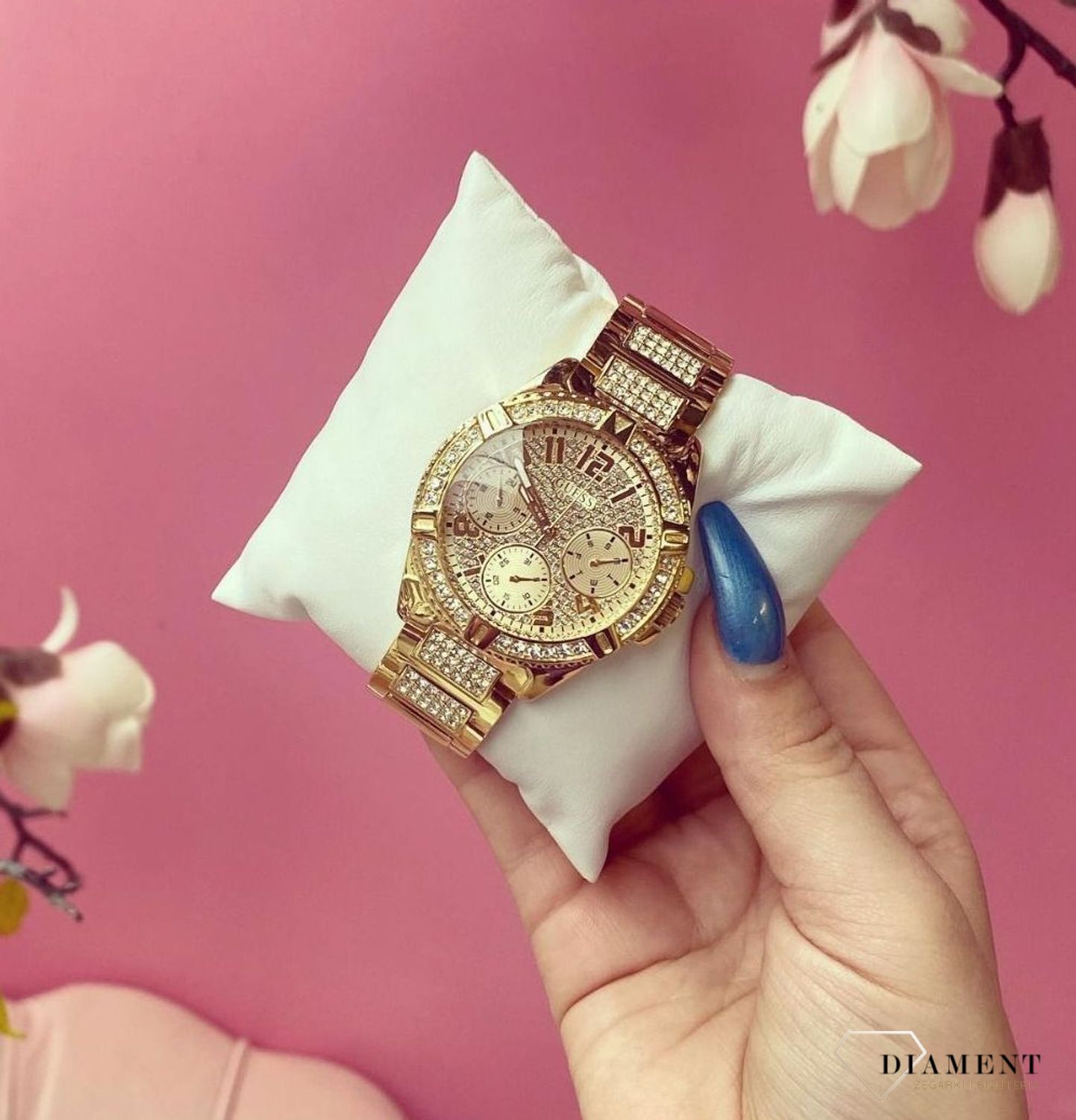 Damski zegarek Frontier W1156L2 w złotej kolorystyce to propozycja dla wszystkich tych, którzy nie chcą pozostać niezauważeni. ⌚ Zegarki Guess ✓ Zapraszamy do sklepu www.zegarki-diament.pl.jpg