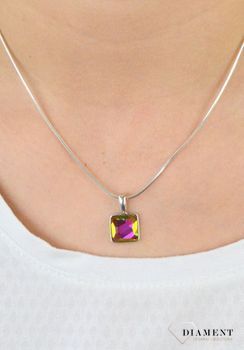 Srebrna zawieszka kryształ Swarovski Elements WJ4854VM. Na prezent. Zawieszka z kryształem. Fioletowa zawieszka.  Srebrna zawieszka ozdobiona fioletowym kryształem Swarovski (1).JPG
