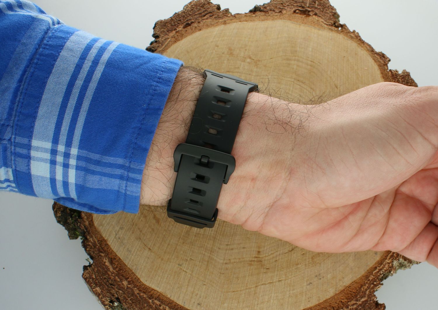 Zegarek męski CASIO WS-1500H-1AVEF wyposażony jest w kwarcowy mechanizm, zasilany za pomocą baterii. Posiada bardzo wysoką dokładność mierzenia czasu +- 10 sekund w przeciągu 30 dni.1.jpg