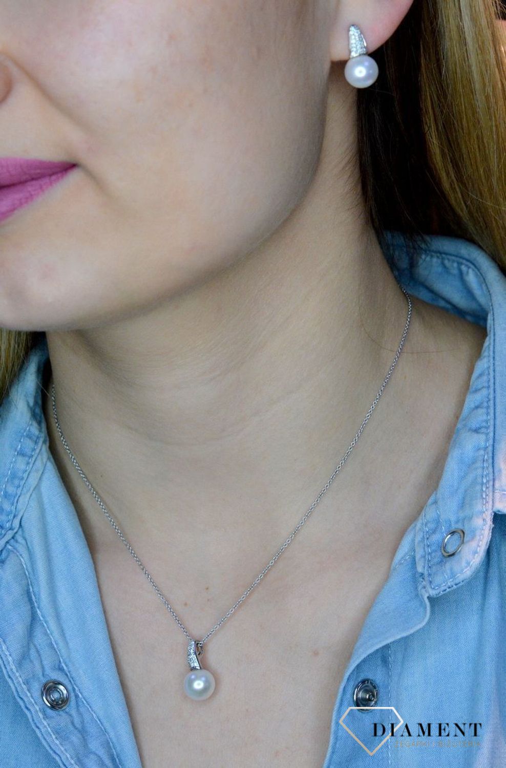 Złota zawieszka 585 Naturalna biała perła z Diamentami WŁ-35-07-007.jpg