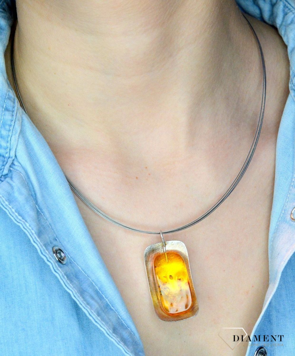 Srebrny naszyjnik damski z bursztynem 'Efektowny bursztyn' WŁ-BUR06-202.jpg